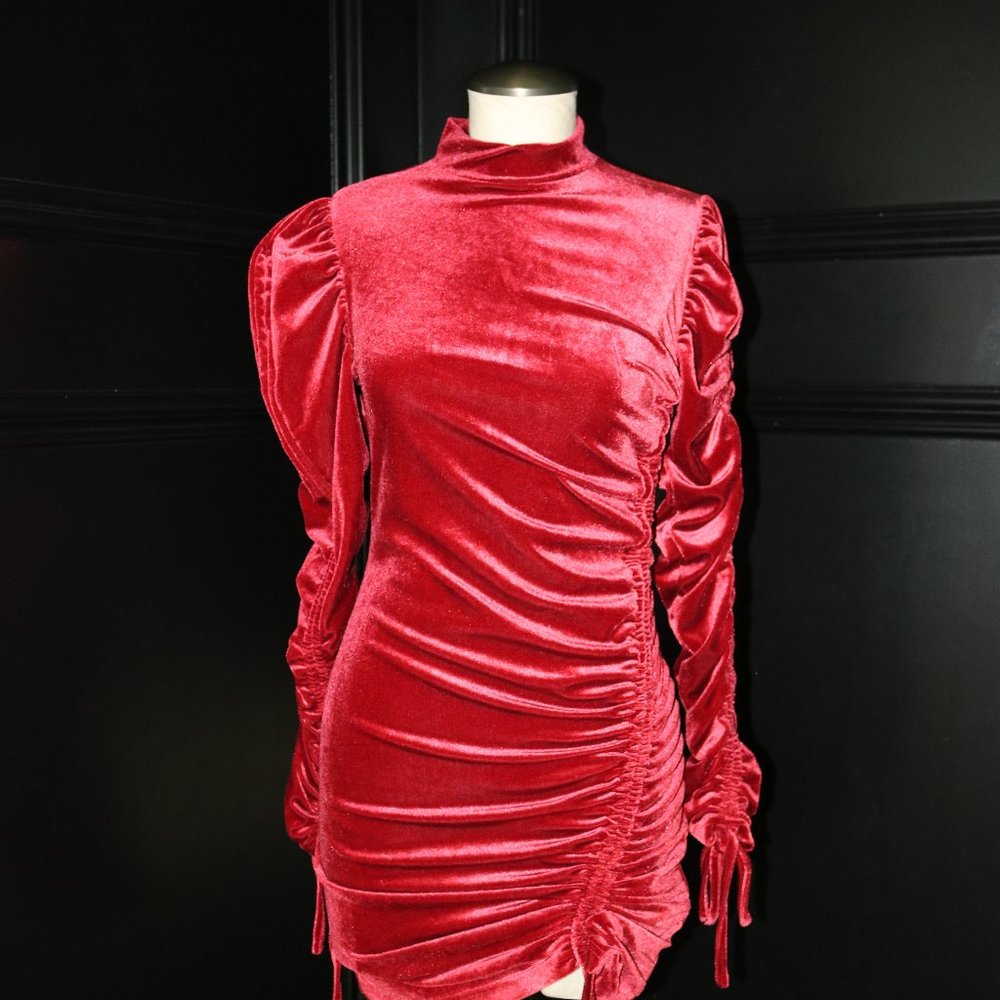 Long sleeve velvet fitted dress